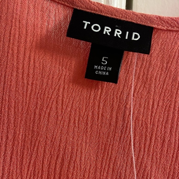 Torrid mixed eyelet sisterhood babydoll gauze v neck coral top 5X NWT - Picture 7 of 9